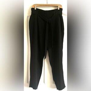 RW&CO Black Ankle Cropped Pants